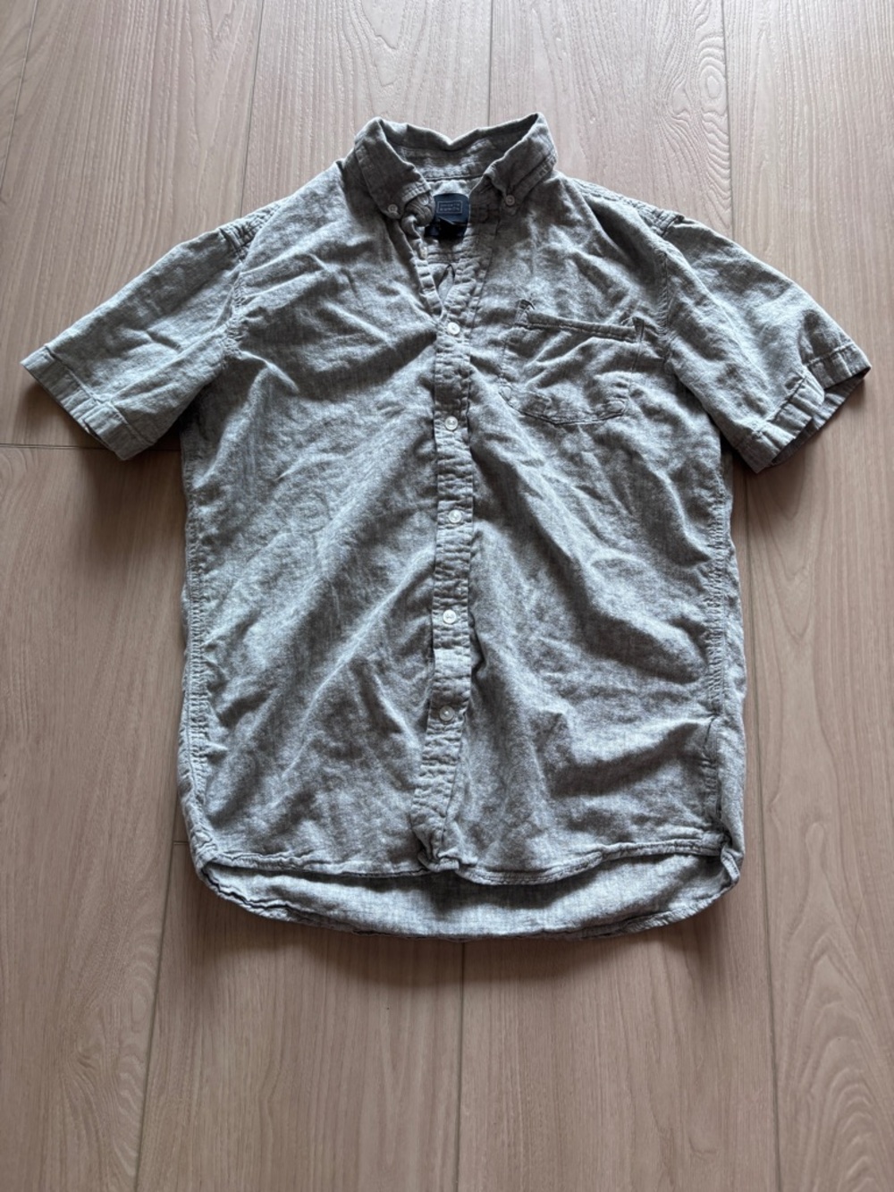 14th & Union Light Gray Short-Sleeve Button-Down Shirt